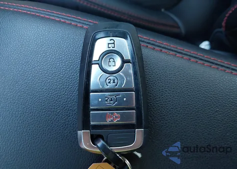 2025 Ford Escape St-Line Select z USA, uszkodzony, nr VIN 1FMCU9NZ2SUB25022